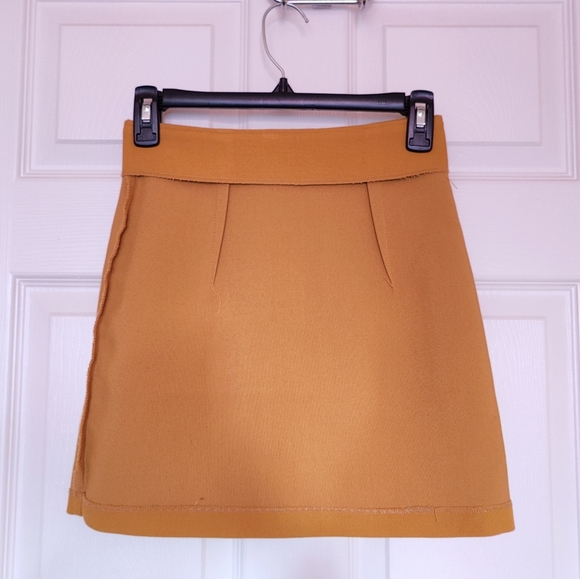 Pintuck Mustard Yellow A-Line Miniskirt Small - Picture 4 of 5